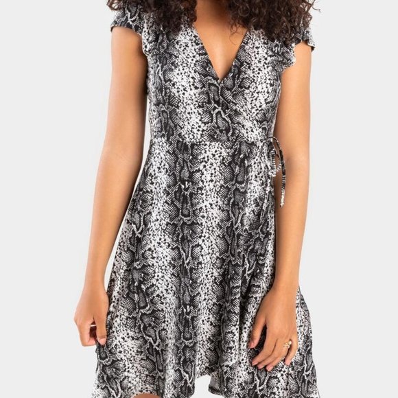Francesca's | NWT Sandra Animal Print Wrap Dress - Picture 14 of 15
